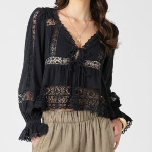 Dex Mixed Fabric Lace Trim Top